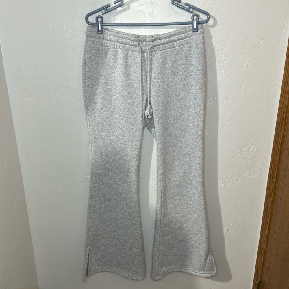 Lazy Sunday grey fleece lined flare slit hem sweatpants M